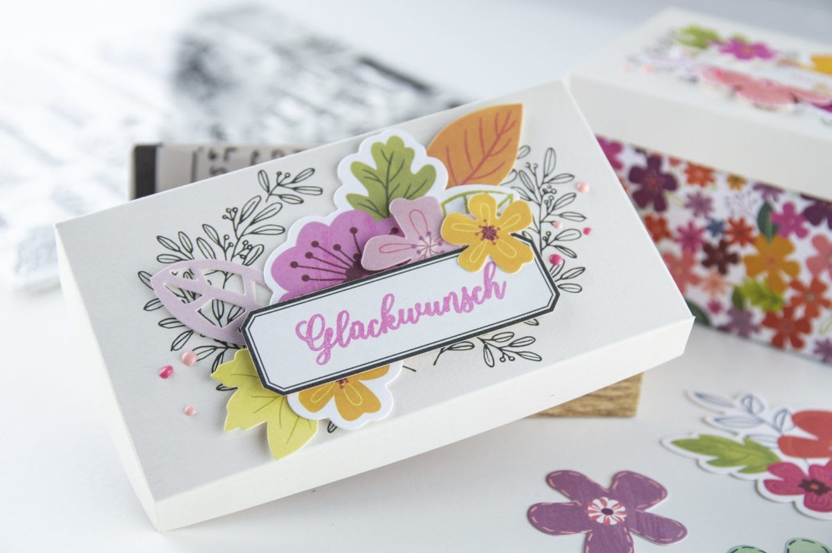 DIY - Bunte Blüten Verpackung in 2. Größen selber machen! | Unsere kleine Bastelstube- DIY Bastelideen für Feste & Anlässe DIY - Bunte Blüten Verpackung in 2. Größen selber machen! | Unsere kleine Bastelstube - DIY Bastelideen für Feste & Anlässe