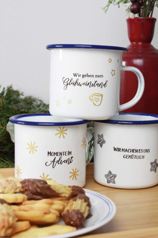 Fenster#11 Bestempeln von Emaille Tasse | Unsere kleine Bastelstube- DIY Bastelideen für Feste & Anlässe Fenster#11 Bestempeln von Emaille Tasse | Unsere kleine Bastelstube - DIY Bastelideen für Feste & Anlässe