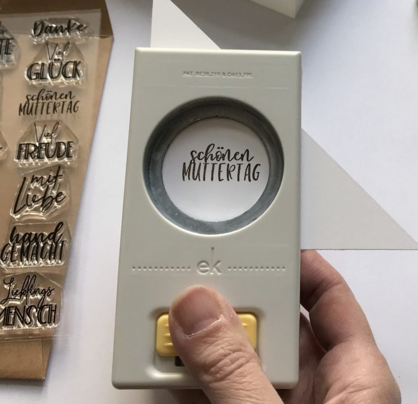 DIY Bastelidee - Geschenkverpackung für Muttertag | Unsere kleine Bastelstube- DIY Bastelideen für Feste & Anlässe geschenkverpackung selber machen