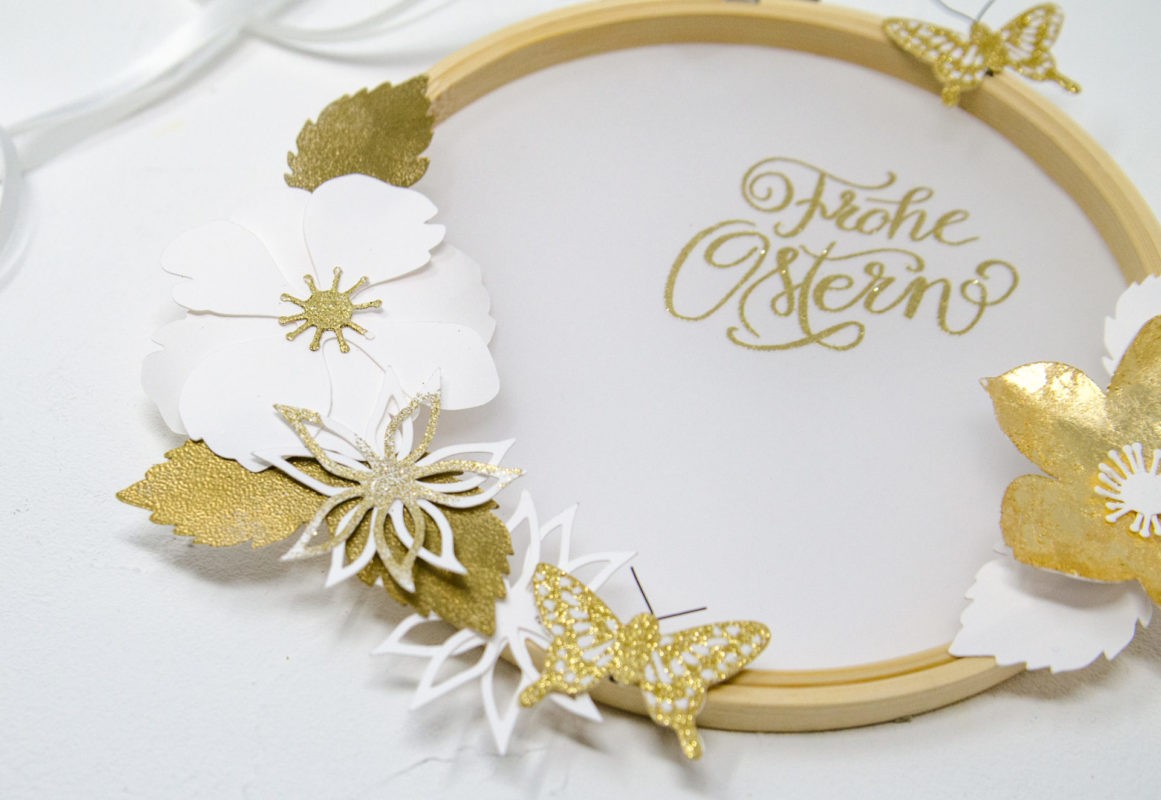 Blumige Stickrahmen - DIY Idee Frühling|Ostern | Unsere kleine Bastelstube- DIY Bastelideen für Feste & Anlässe gold_Stickrahmen_Fruehling_UKB_Fraeulein_Erdbeerli