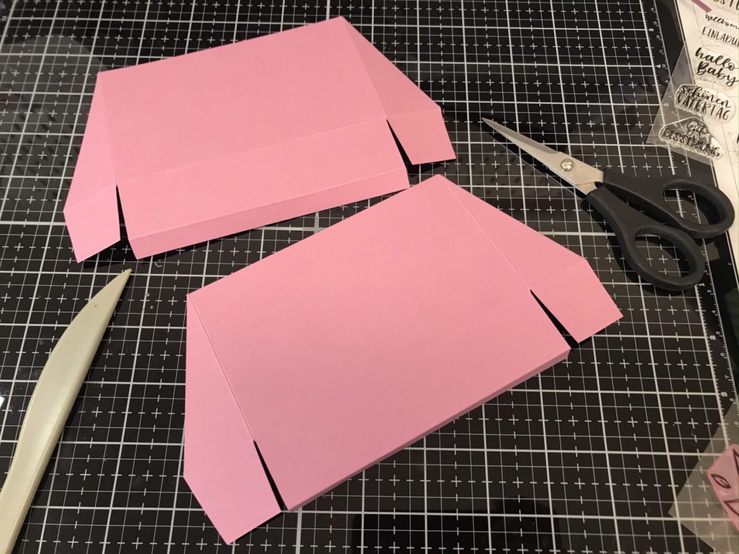 DIY Muttertag - Geschenke schön verpacken | Unsere kleine Bastelstube- DIY Bastelideen für Feste & Anlässe DIY Muttertag - Geschenke schön verpacken | Unsere kleine Bastelstube - DIY Bastelideen für Feste & Anlässe
