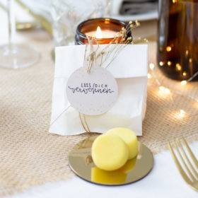 feste Handcreme selber machen - DIY Geschenk für Weihnachten