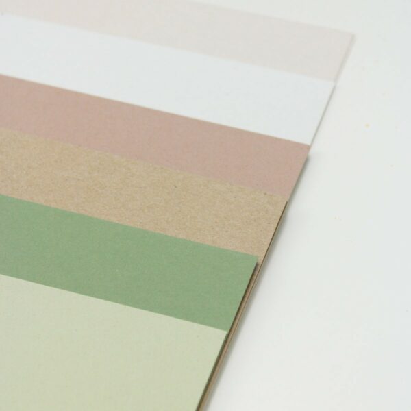 Papierset mit hochwertigem Papier in sechs Farbe,