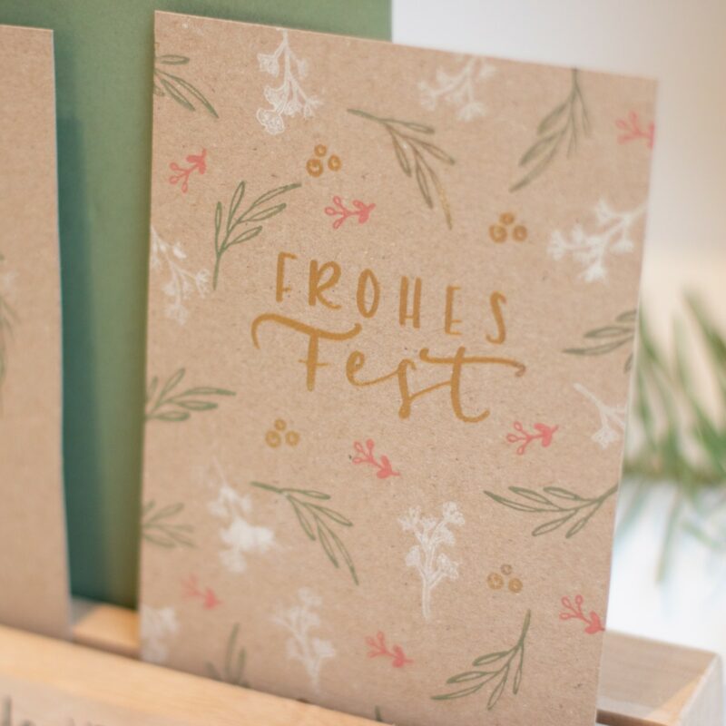 Weihnachtskarte mit Embossing einfach selber machen | Unsere kleine Bastelstube- DIY Bastelideen für Feste & Anlässe Weihnachtskarte mit Embossing einfach selber machen | Unsere kleine Bastelstube - DIY Bastelideen für Feste & Anlässe