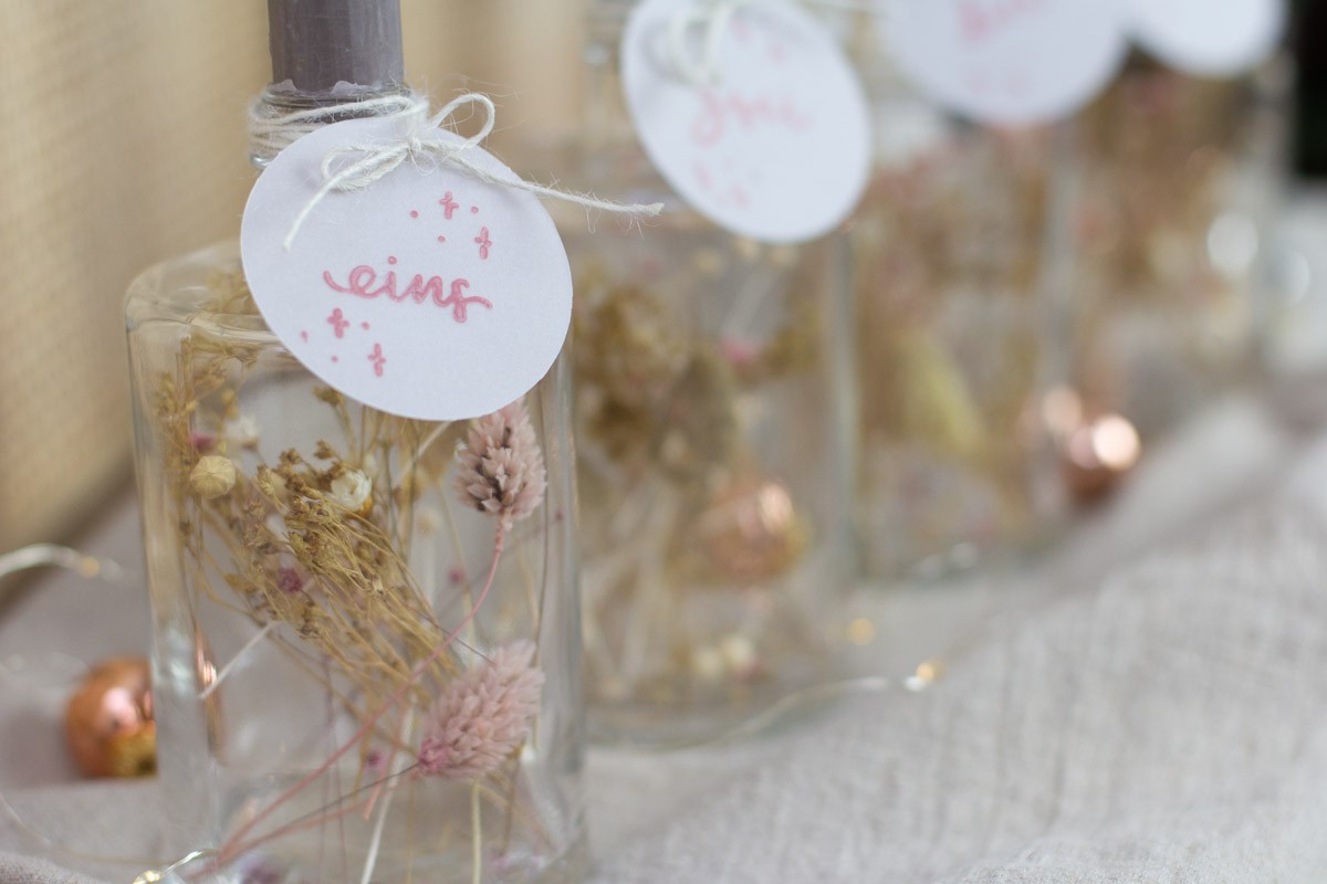 Moderner Adventskranz mit Trockenblumen | Unsere kleine Bastelstube - DIY Bastelideen für Feste & Anlässe