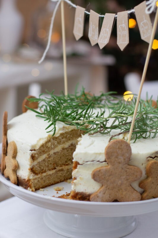 Weihnachtliche Tischdekoration im nordischen Stil einfach selber machen | Unsere kleine Bastelstube - DIY Bastelideen für Feste & Anlässe