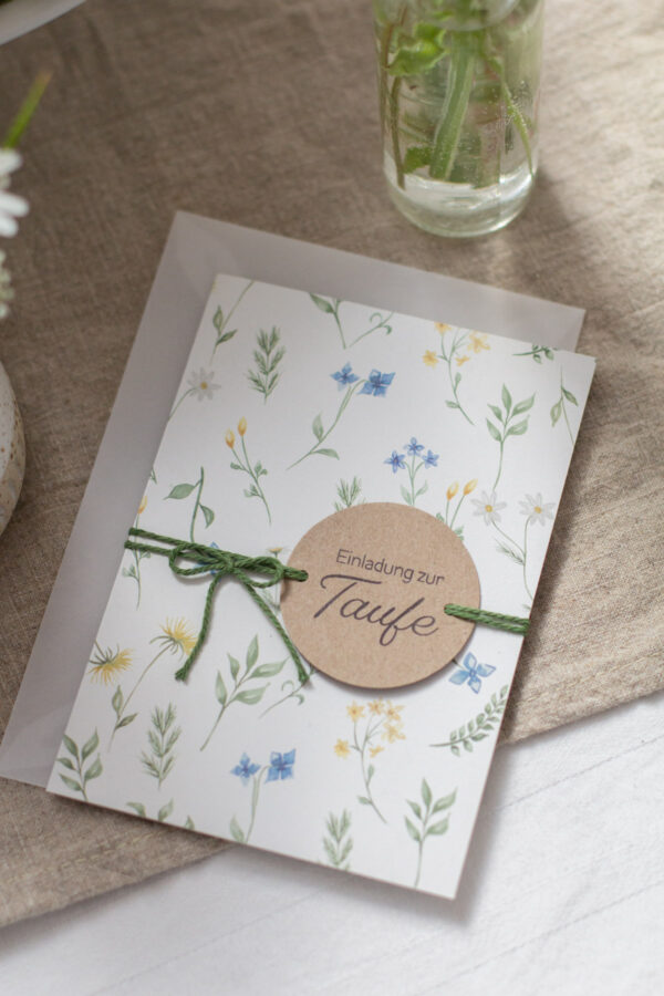 Designpapier Wiesenblumen blau - Printable (zum selber ausdrucken) | Unsere kleine Bastelstube - DIY Bastelideen für Feste & Anlässe