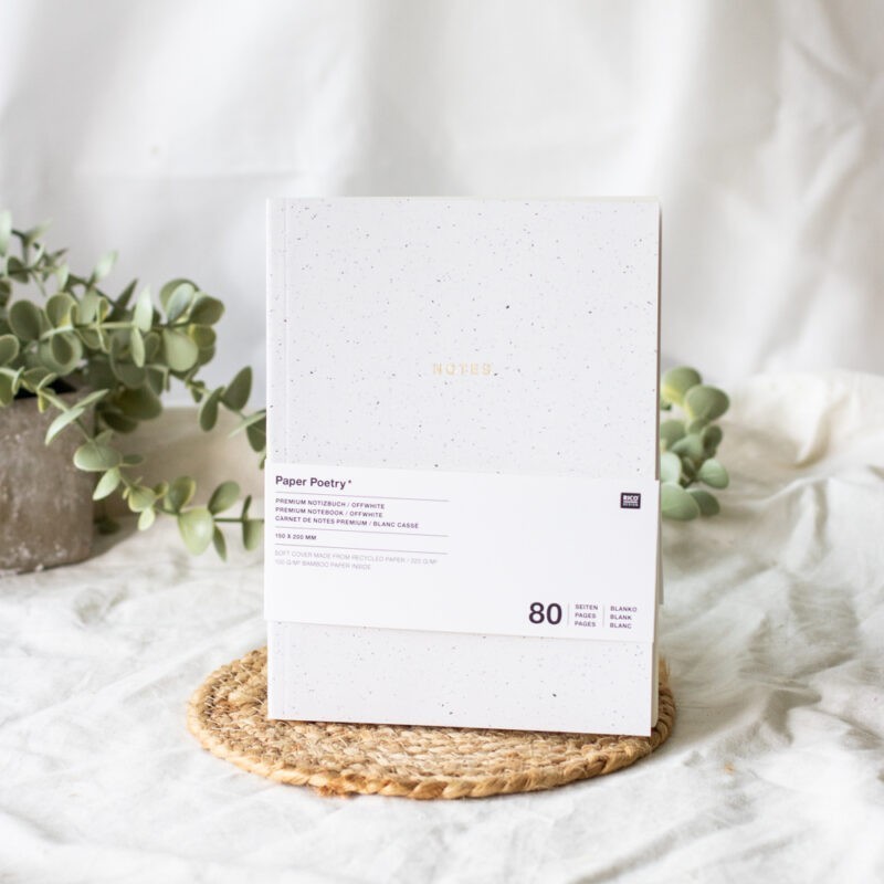Premium Notizbuch in Offwhite mit Recycling Softcover und Bambuspapier – ideal zum Bestempeln und Verschenken