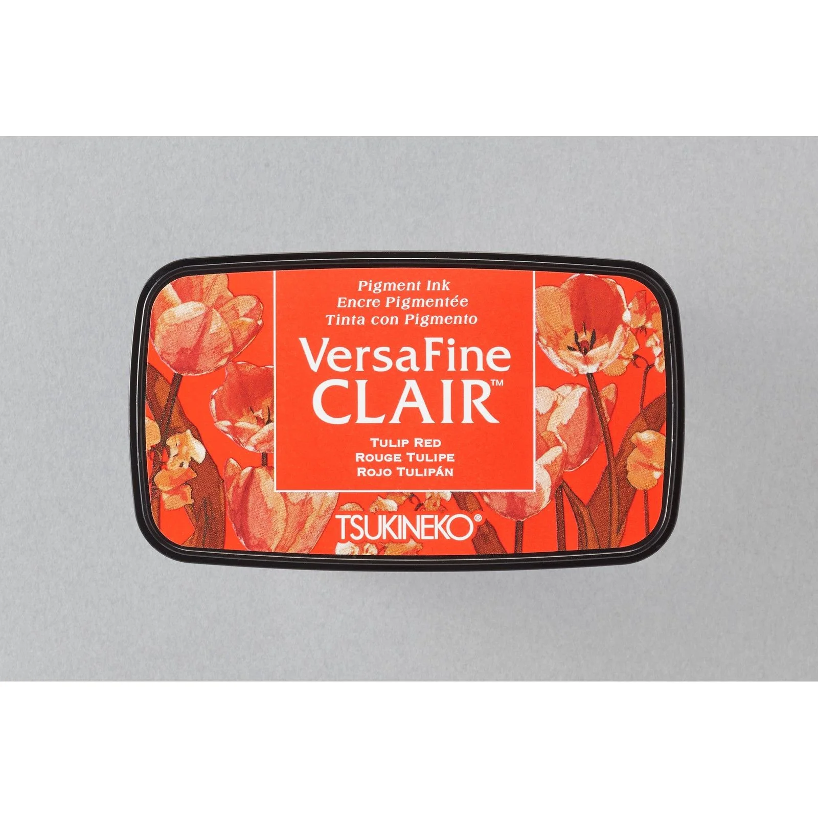 VersaFine Clair Vivid Stempelkissen Tulip Red – Tsukineko VersaFine Clair Vivid Stempelkissen Tulip Red von Tsukineko für detailreiche Stempelabdrücke in kräftigem Rot